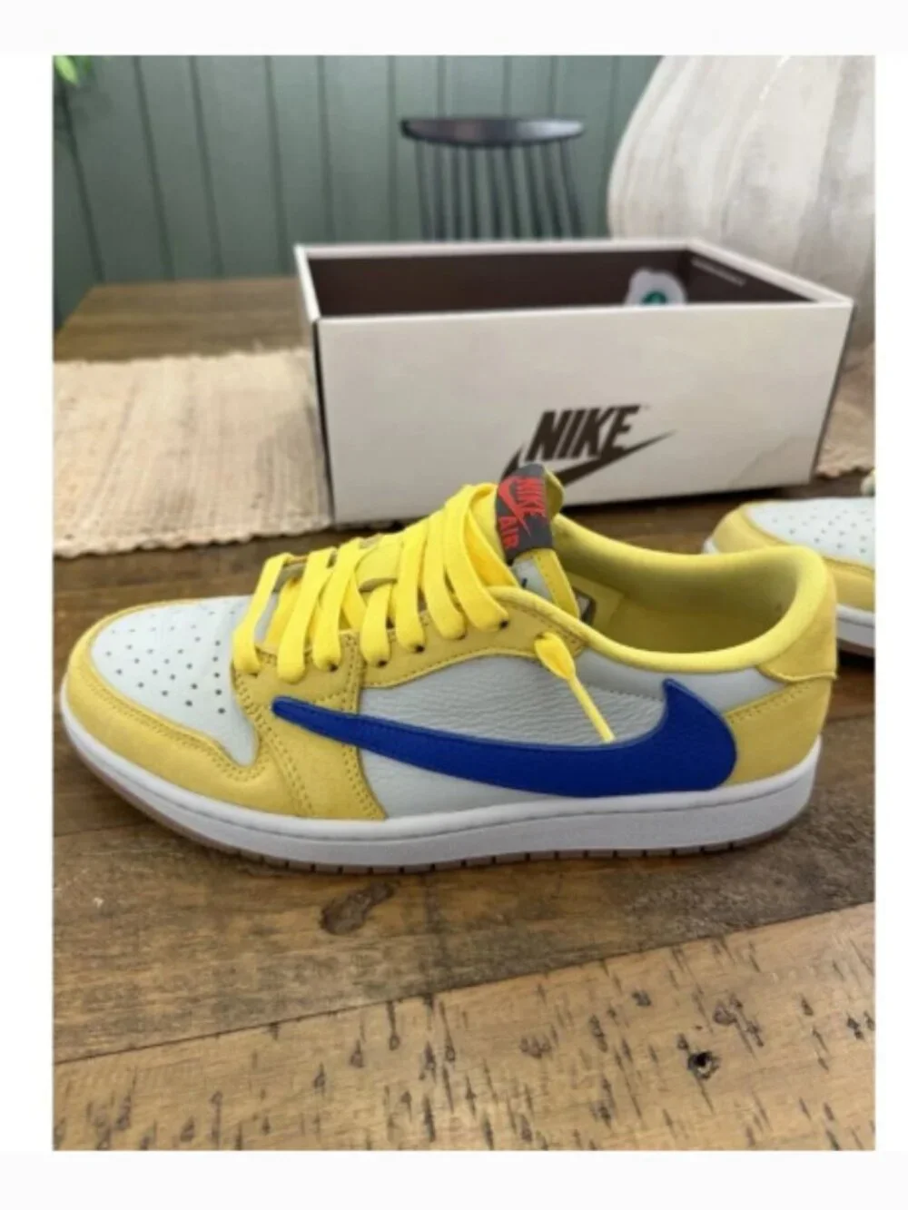 Travis Scott x Air Jordan 1 Low Canary